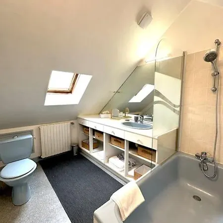 Duplex De Charme à *